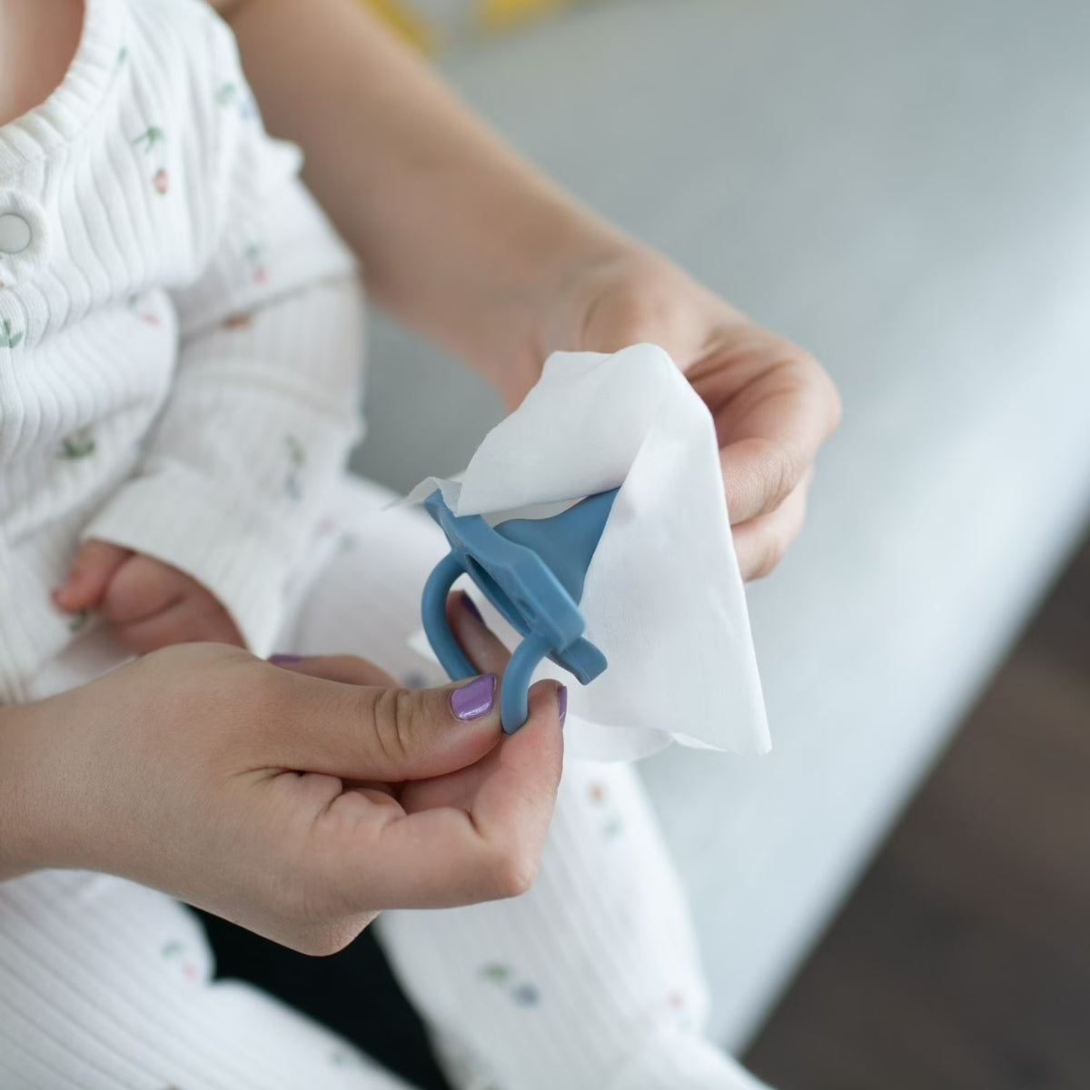 Dr. Brown's Pacifier & Bottle Healthy Wipes - Quick Cleaning Anywhere